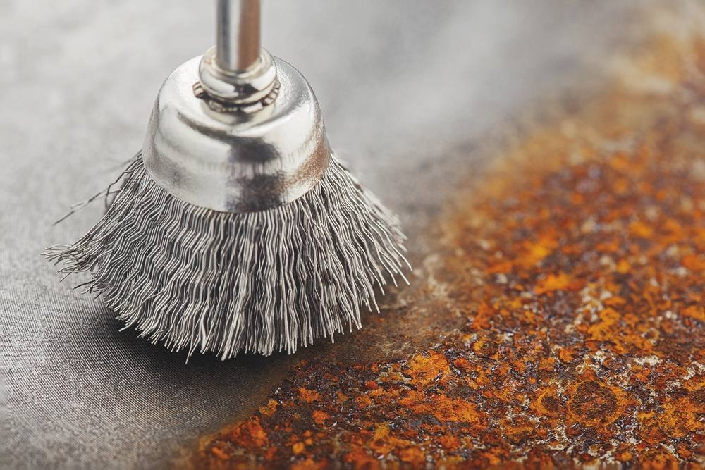 Brosse conique sur tige 6mm fil acier torsadé 70mm