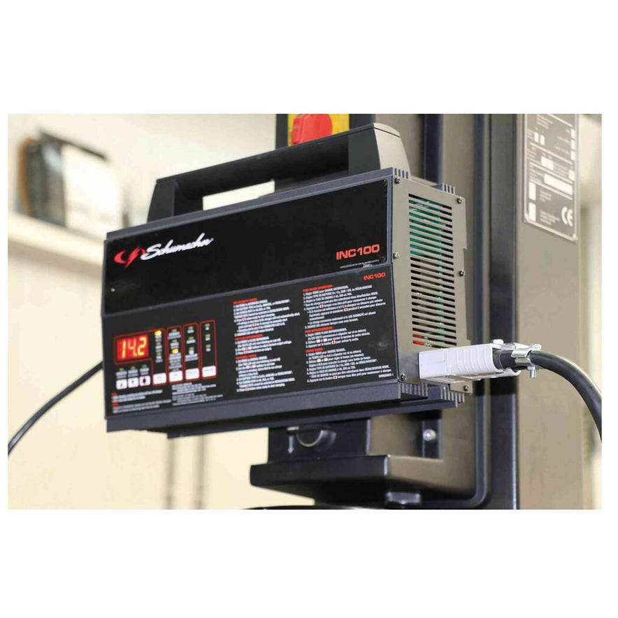 CHARGEUR DE BATTERIE AUTOMATIQUE 70A POUR TRAVAUX DE DIAGNOSTIC