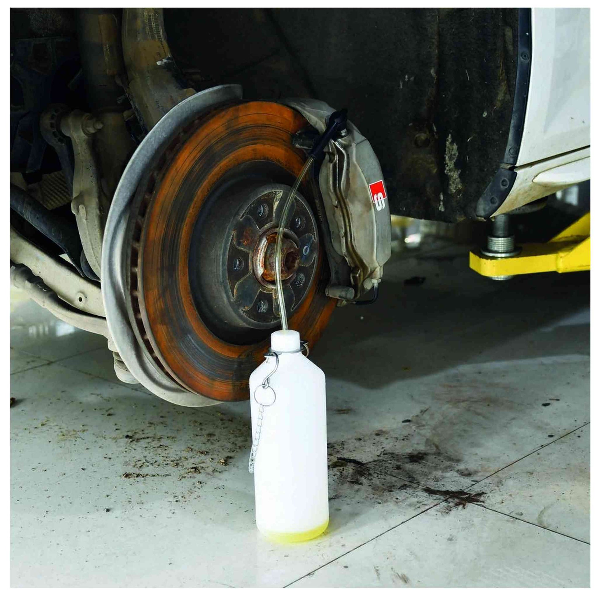 PURGEUR DE CIRCUITS DE FREINS 3L AVEC BOUTEILLE DE RECUPERATION 1L