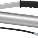 POMPE A GRAISSE MANUELLE AVEC FLEXIBLE M10